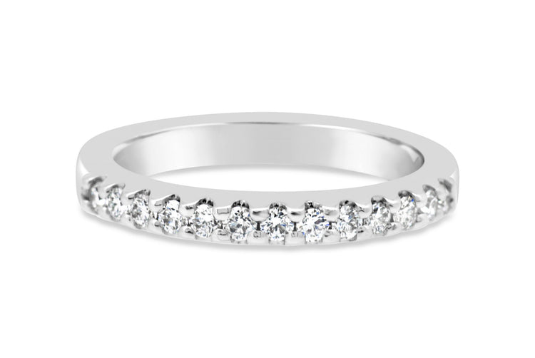18kt Claw Set Round Brilliant Cut Diamond Ring